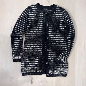 ❌SOLD❌ CHANEL embellished wools / cashmere cardigan sz FR 40